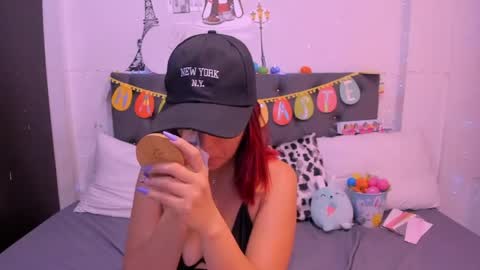 Snapshot of violeta_blaze1 chatting on 3, 4, 2026 Violeta online show from 3, 4, 2026