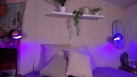 Violeta  online show from 6, 10, 2025