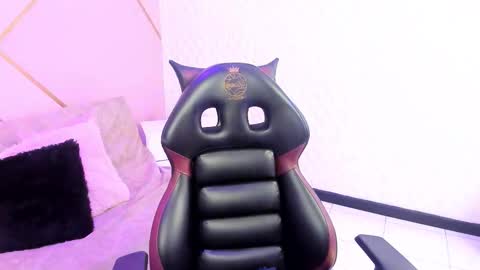     online show from 28, 11, 2025