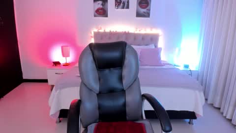 violeta_hotter_ online show from 13, 10, 2025