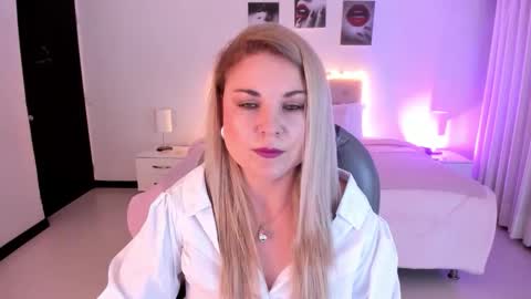 violeta_hotter_ online show from 28, 10, 2025