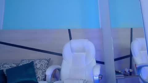 Violeta leon online show from 8, 1, 2025