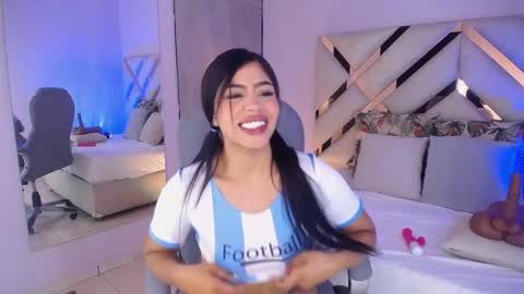 Violeta leon online show from 15, 5, 2026