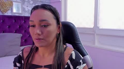 violeta_medina online show from 12, 1, 2025