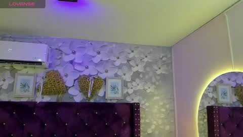 violeta_medina online show from 23, 4, 2026