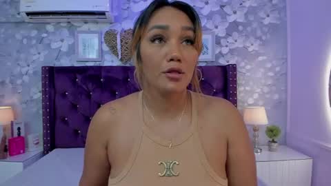 Snapshot of violeta_medina chatting on 23, 6, 2026 violeta_medina online show from 23, 6, 2026