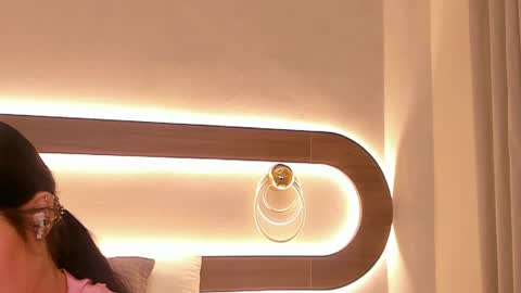 Violeta Sum online show from 31, 3, 2026