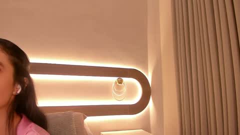 Violeta Sum online show from 1, 4, 2026