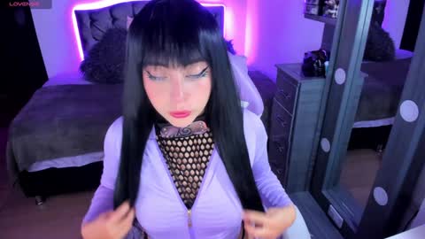 Snapshot of violetaarey chatting on 24, 1, 2025 Violeta Help me reach 150 thumbs up online show from 24, 1, 2025