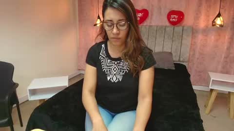 Snapshot of violetascott_ chatting on 15, 2, 2025 VIOLETA online show from 15, 2, 2025