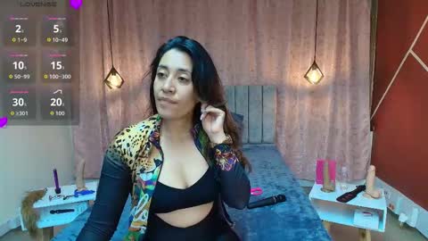 VIOLETA online show from 5, 11, 2025