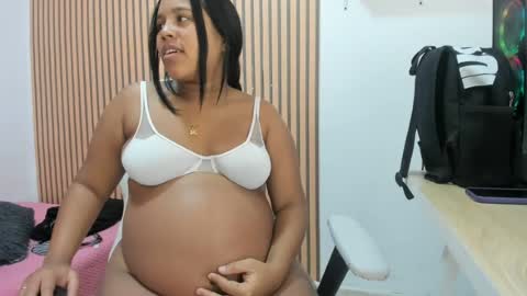 Snapshot of violetasexi_69 chatting on 24, 6, 2026 violetasexi_69 online show from 24, 6, 2026