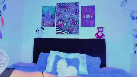 Violet online show from 29, 1, 2025