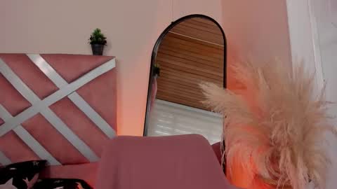 Call me Violet online show from 20, 12, 2025