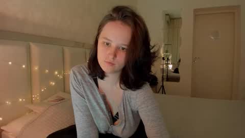 Snapshot of violetferguson chatting on 16, 9, 2025 Violet online show from 16, 9, 2025