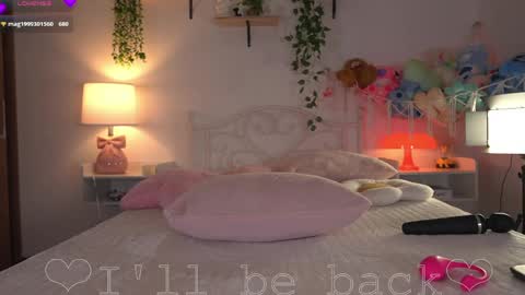 violeth___ online show from 11, 5, 2026
