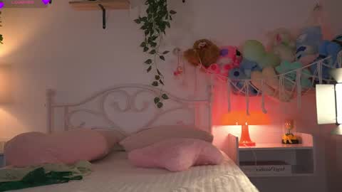 violeth___ online show from 14, 5, 2026