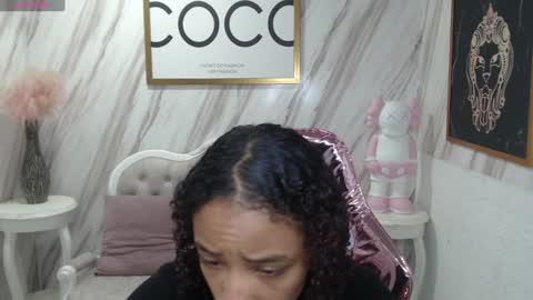 violeth_b online show from 6, 12, 2024