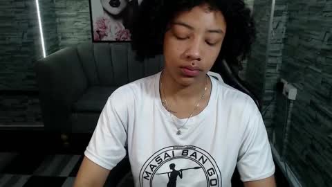 violeth_b online show from 9, 9, 2025