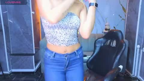 violeth_b online show from 24, 6, 2026