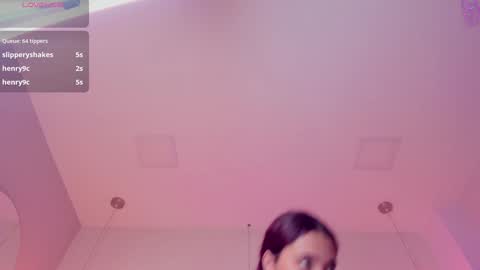 Violeth Hill online show from 2, 2, 2025