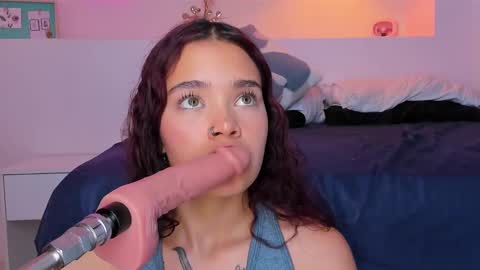 Violeth Hill online show from 24, 2, 2025