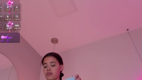 Violeth Hill online show from 25, 10, 2025