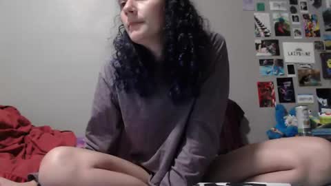 Violet Hooper online show from 24, 9, 2025