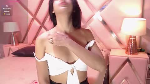 VioletLux online show from 4, 10, 2025