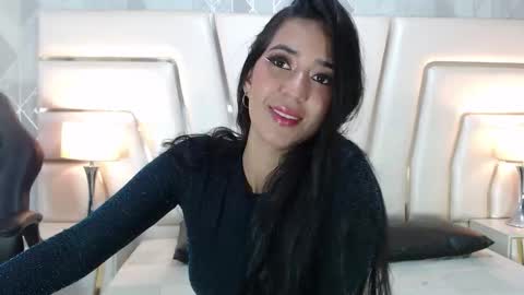 Snapshot of violetpons chatting on 1, 11, 2025 violetpons online show from 1, 11, 2025