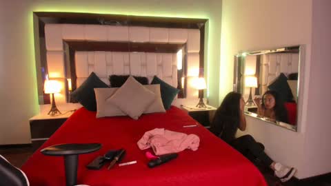 violetskinny online show from 29, 12, 2024