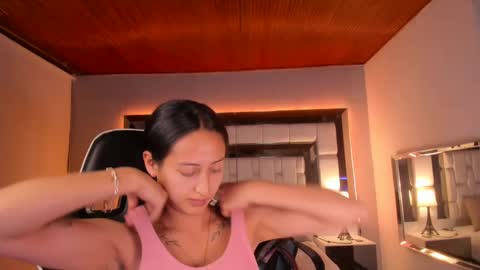 violetskinny online show from 21, 1, 2025