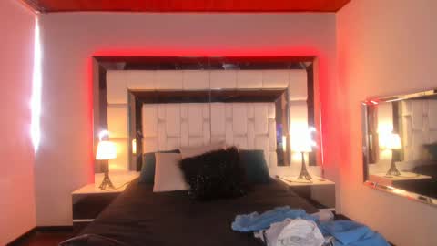 violetskinny online show from 30, 1, 2025