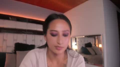 violetskinny online show from 31, 1, 2025