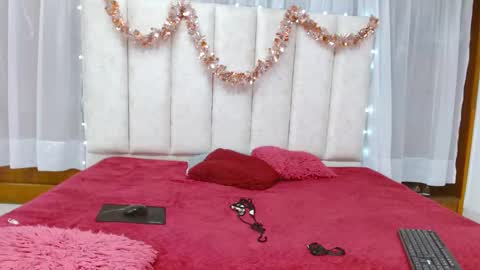 Snapshot of violetsweet_cs chatting on 7, 2, 2025 violetsweet_cs online show from 7, 2, 2025