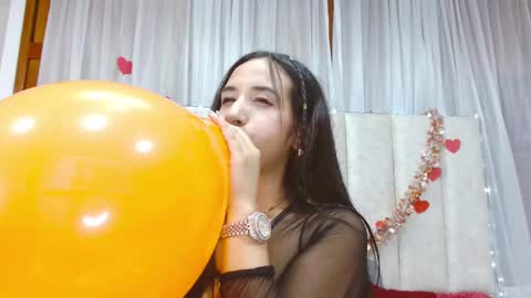 Snapshot of violetsweet_cs chatting on 21, 2, 2025 violetsweet_cs online show from 21, 2, 2025