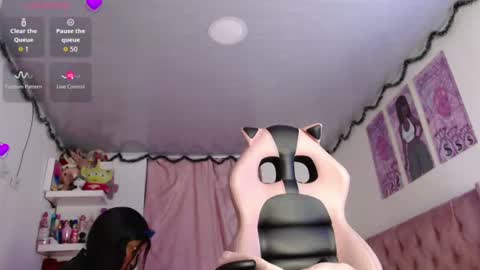 Snapshot of violett_brown9 chatting on 5, 7, 2026 violett_brown9 online show from 5, 7, 2026