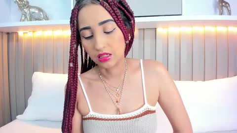 Snapshot of violett_rabbit_ chatting on 7, 10, 2025 Violett online show from 7, 10, 2025