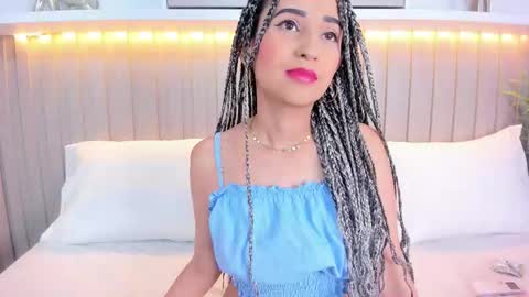 Snapshot of violett_rabbit_ chatting on 7, 11, 2025 Violett online show from 7, 11, 2025