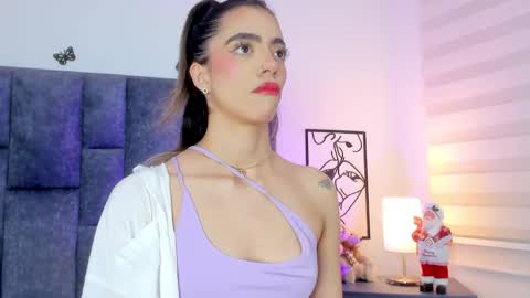 Violetta Ficher online show from 16, 12, 2025