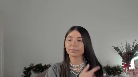 violetta_finch online show from 5, 1, 2025