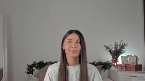 violetta_finch online show from 16, 1, 2025