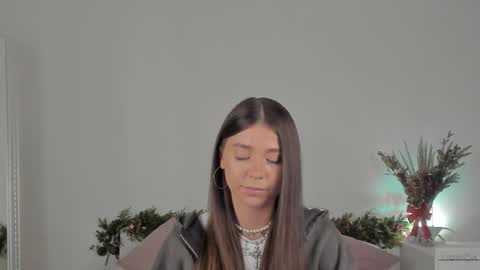violetta_finch online show from 27, 1, 2025