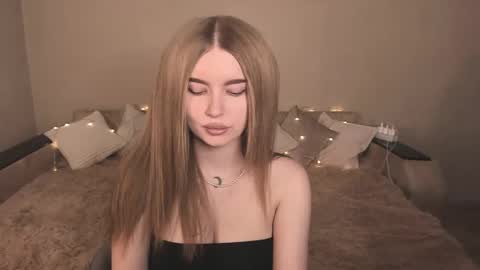 ViolettaOtis online show from 2, 2, 2025