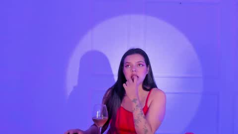 violettarousee online show from 20, 5, 2026