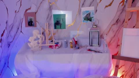 Violett Castel online show from 12, 2, 2025