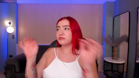 Violett Castel online show from 17, 2, 2025