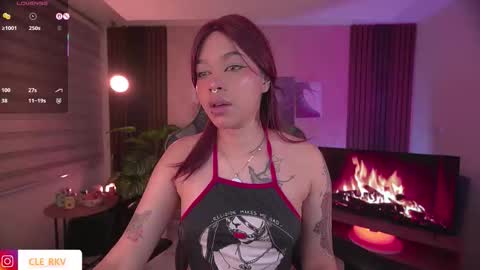 Snapshot of violette_clerk1 chatting on 7, 10, 2025 JULIE UWU online show from 7, 10, 2025