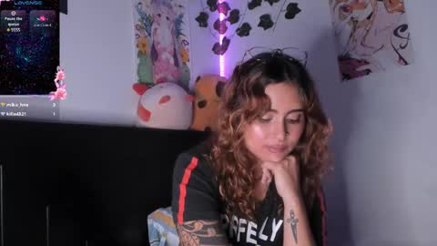 Violette  online show from 7, 2, 2025