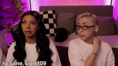 Violet online show from 19, 12, 2025